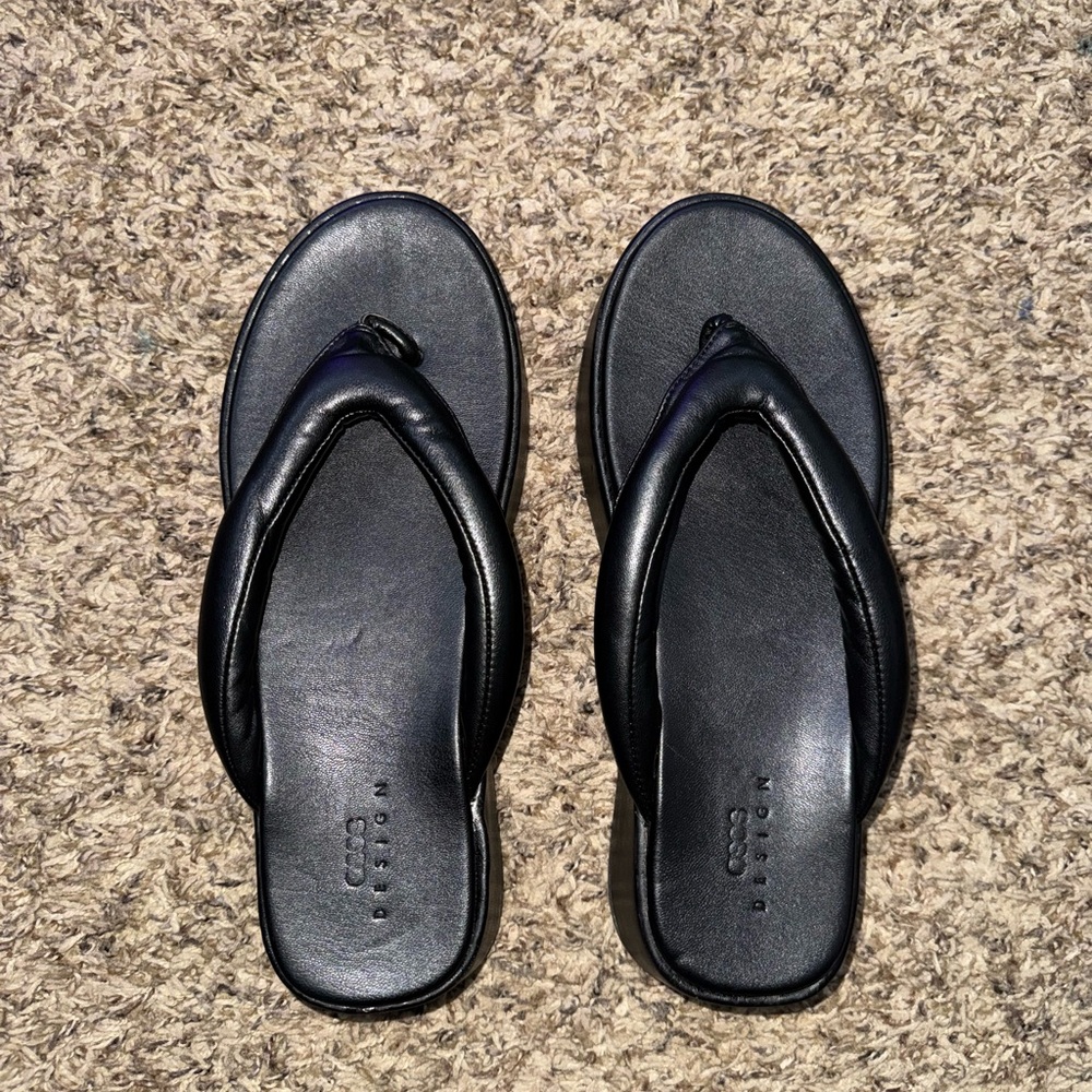 ASOS Women's Black Platform Flip Flops